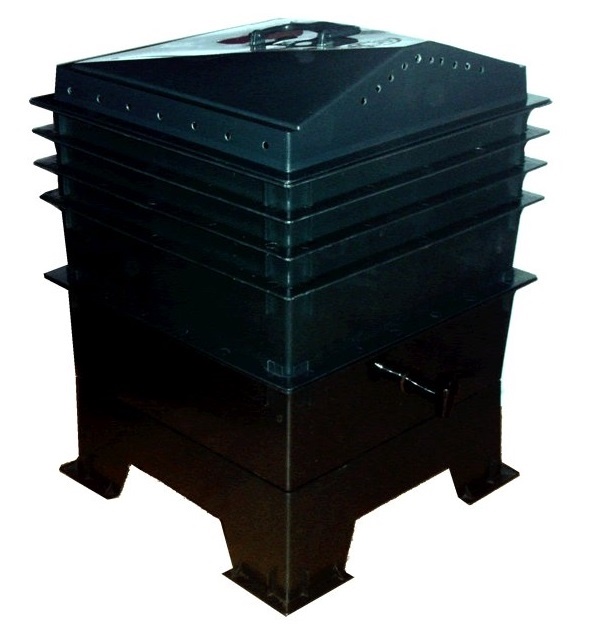 Vermikompostér VermiHut® 4patrový  | černý